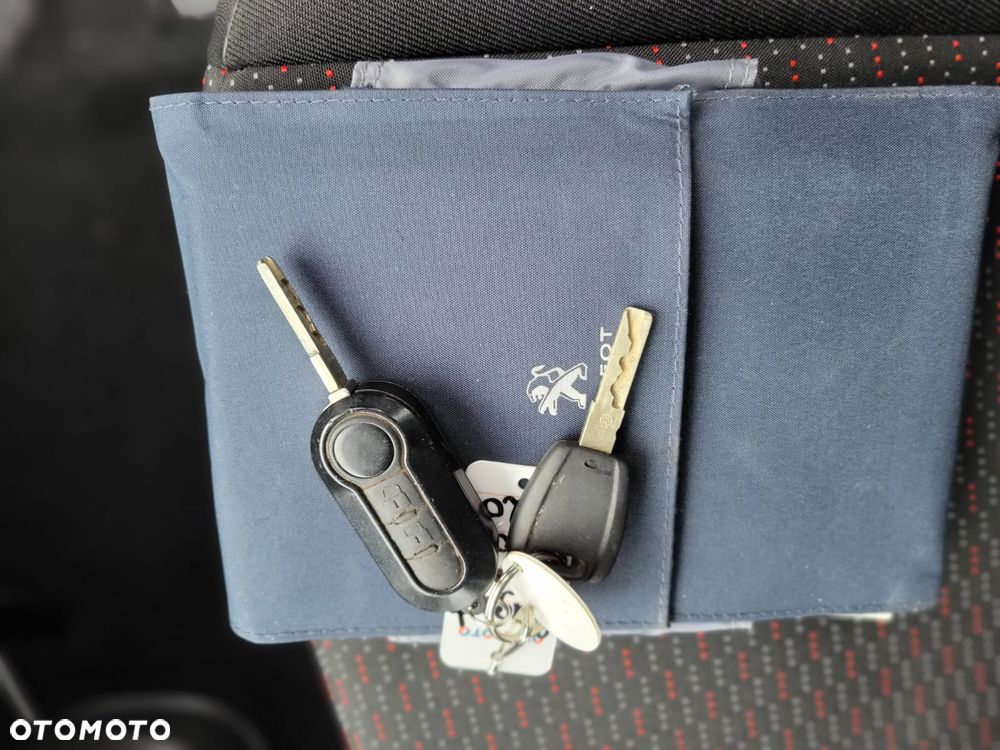 Peugeot BOXER 2.2 HDI-DOKA 6 OSÓB+SKRZYNIA 2,90M-HAK 3000KG-ŁADNY - 12