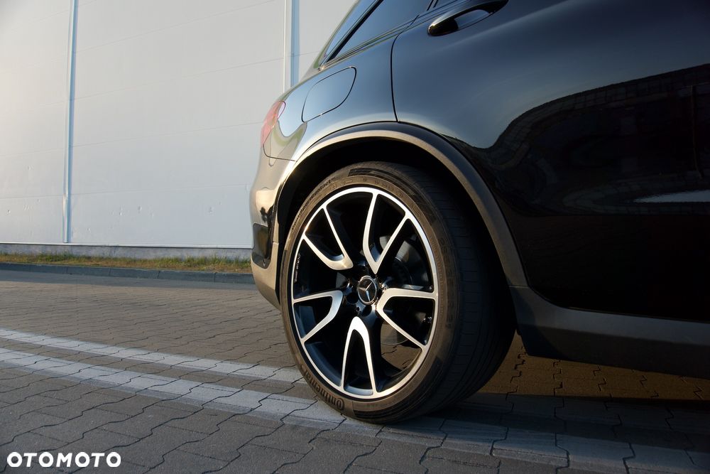 Mercedes-Benz GLC - 16