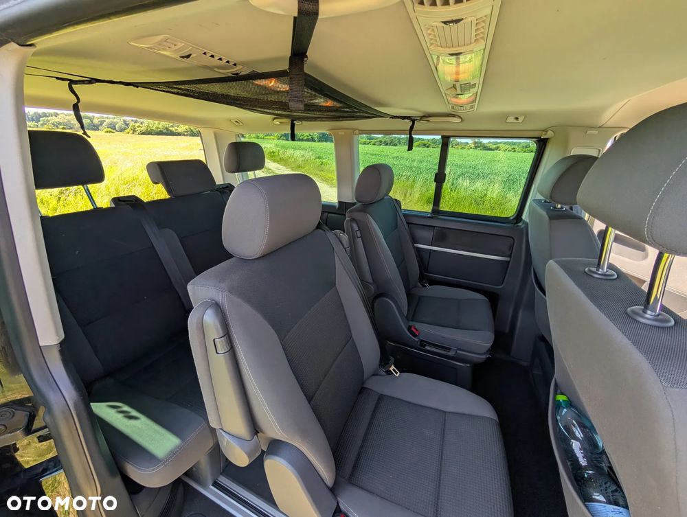 Volkswagen Multivan - 10
