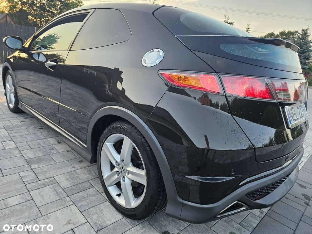 Honda Civic 2.2i-CTDi TypeS - 2