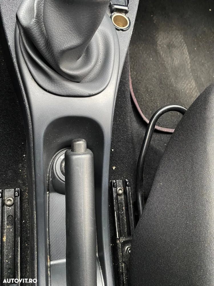 Dacia Duster 1.5 dCi 4x2 Laureate - 14