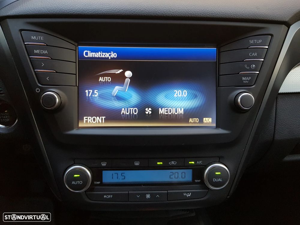 Toyota Avensis Touring Sports 1.6 D-4D Luxury+GPS - 18