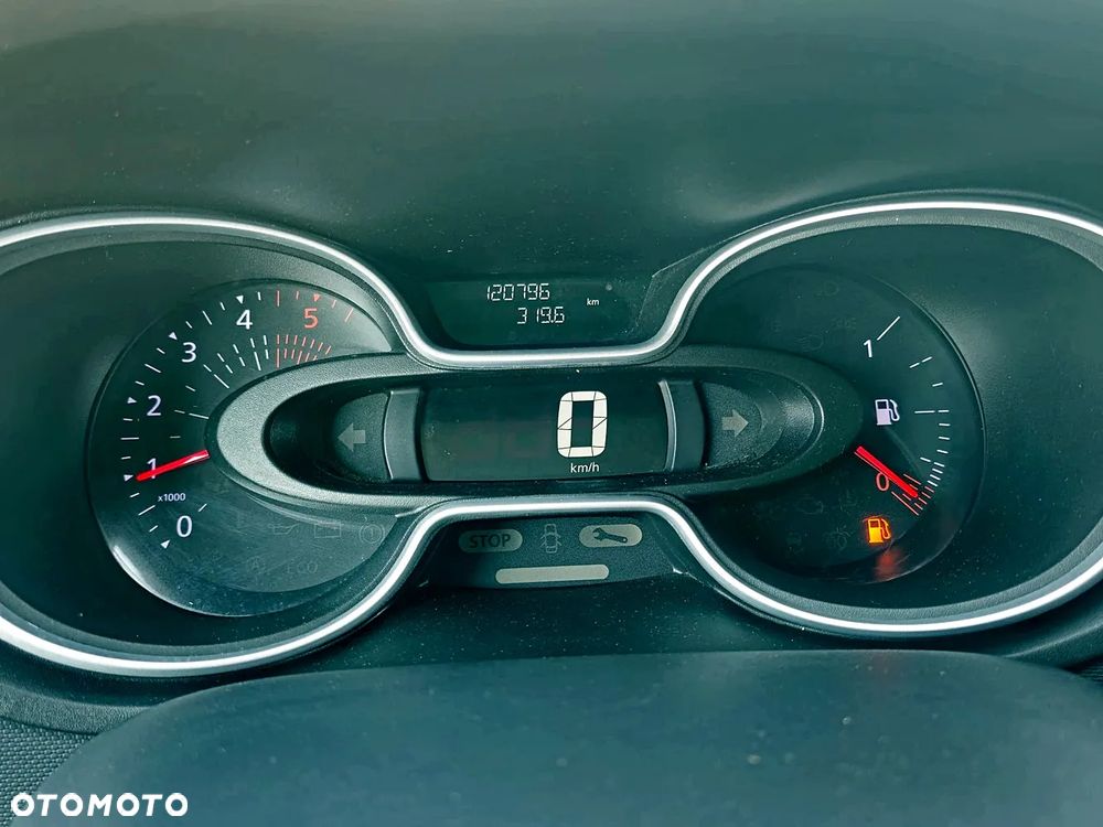 Renault Trafic - 11