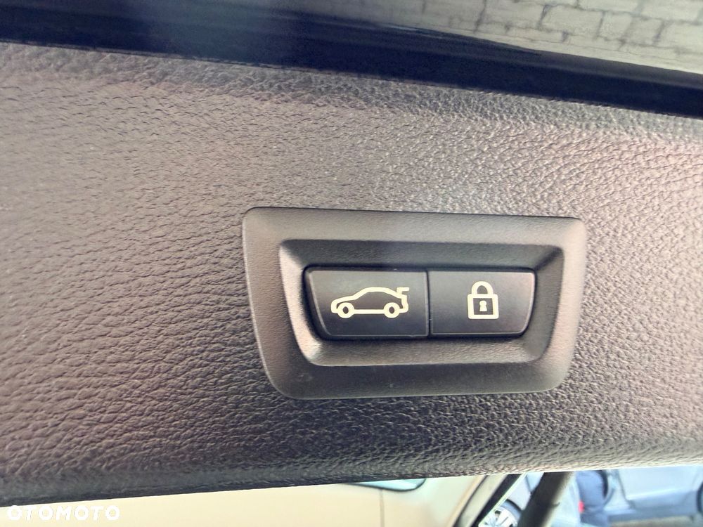 BMW X3 xDrive20d - 24