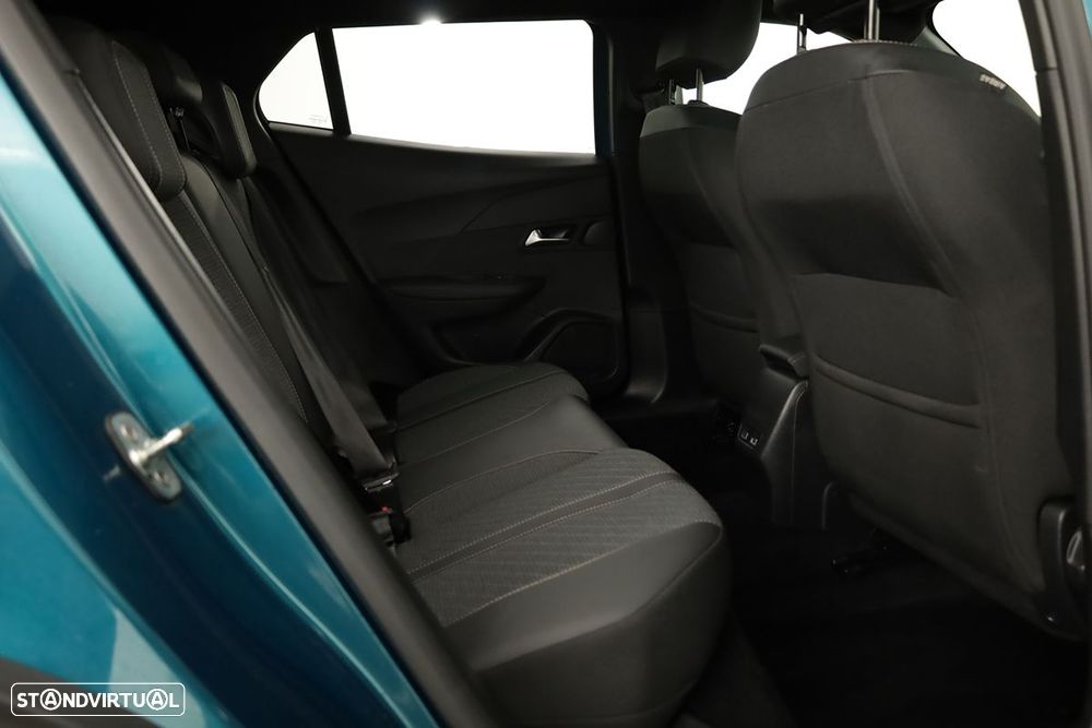 Peugeot 2008 1.2 Allure - 21