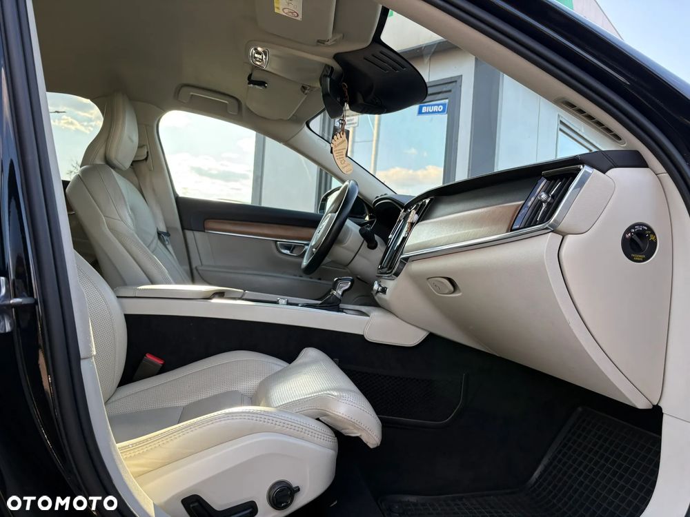 Volvo S90 D5 SCR AWD Inscription - 29