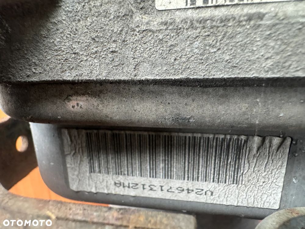 Pompa wspomagania Volvo V50 S40 5N513K514AE - 3