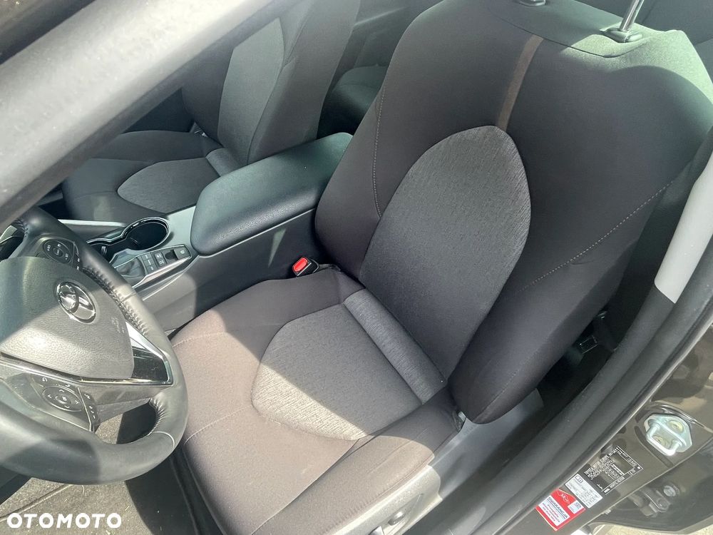 Toyota Camry 2.5 Hybrid Comfort CVT - 11