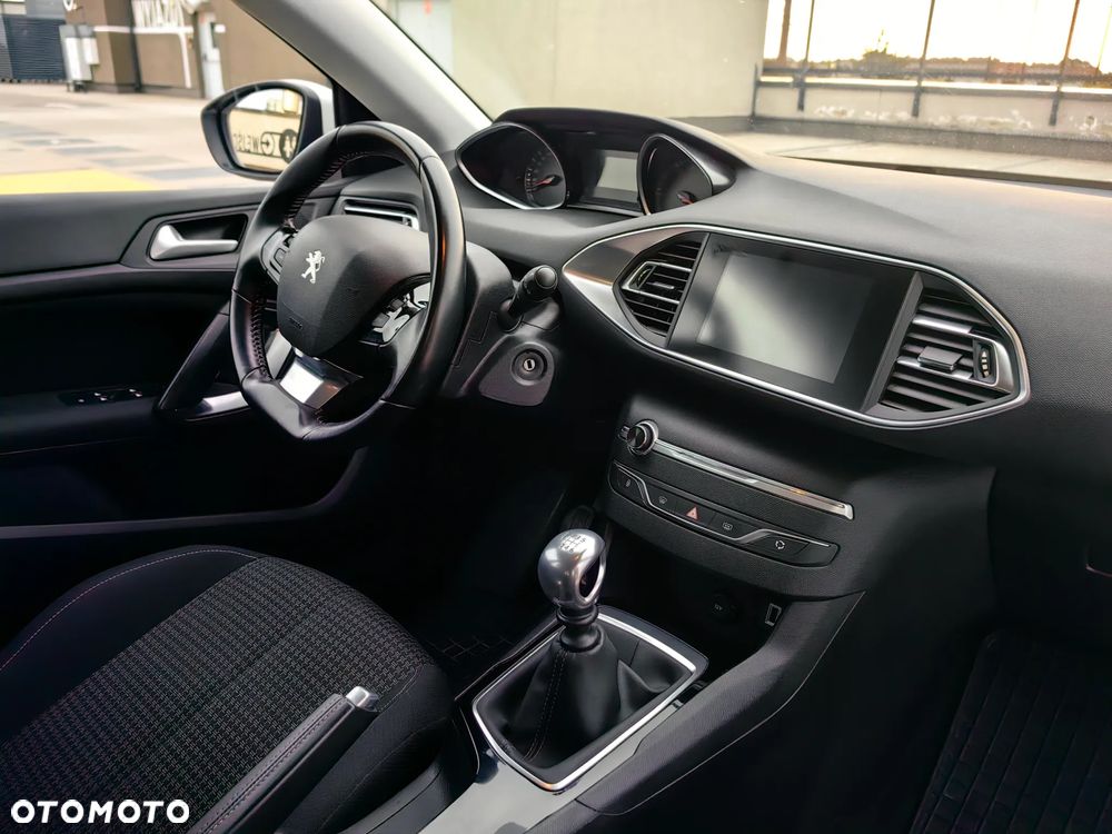 Peugeot 308 1.5 BlueHDi Business Line S&S - 16
