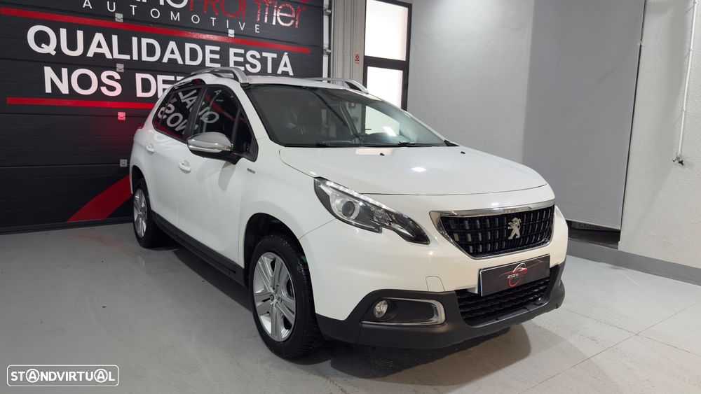 Peugeot 2008 1.2 PureTech Style - 4