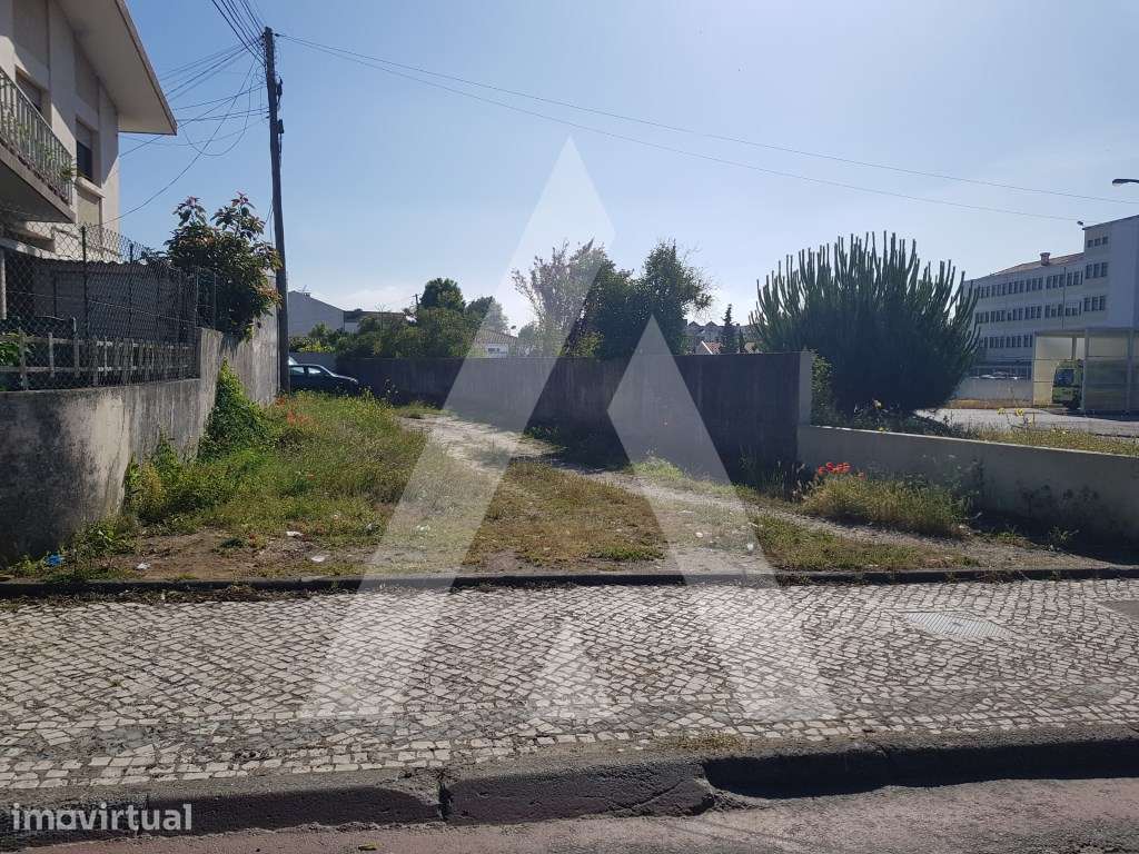Terreno para Construção Centro Cidade Ovar junto ao Hospital - Grande imagem: 2/9