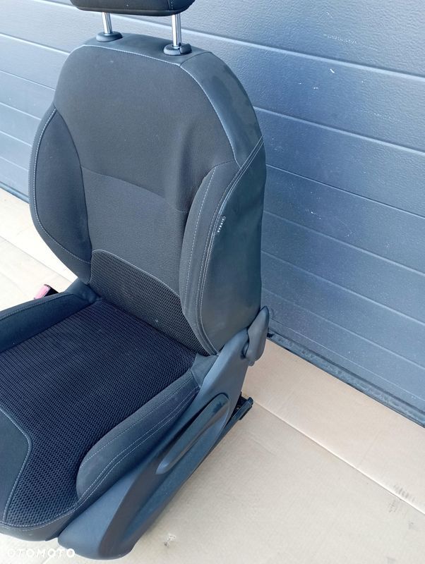 CITROEN C3 II 2 SIEDZENIE POSZYCIE FOTELA KIEROWCY LEWEGO EUROPA - 4