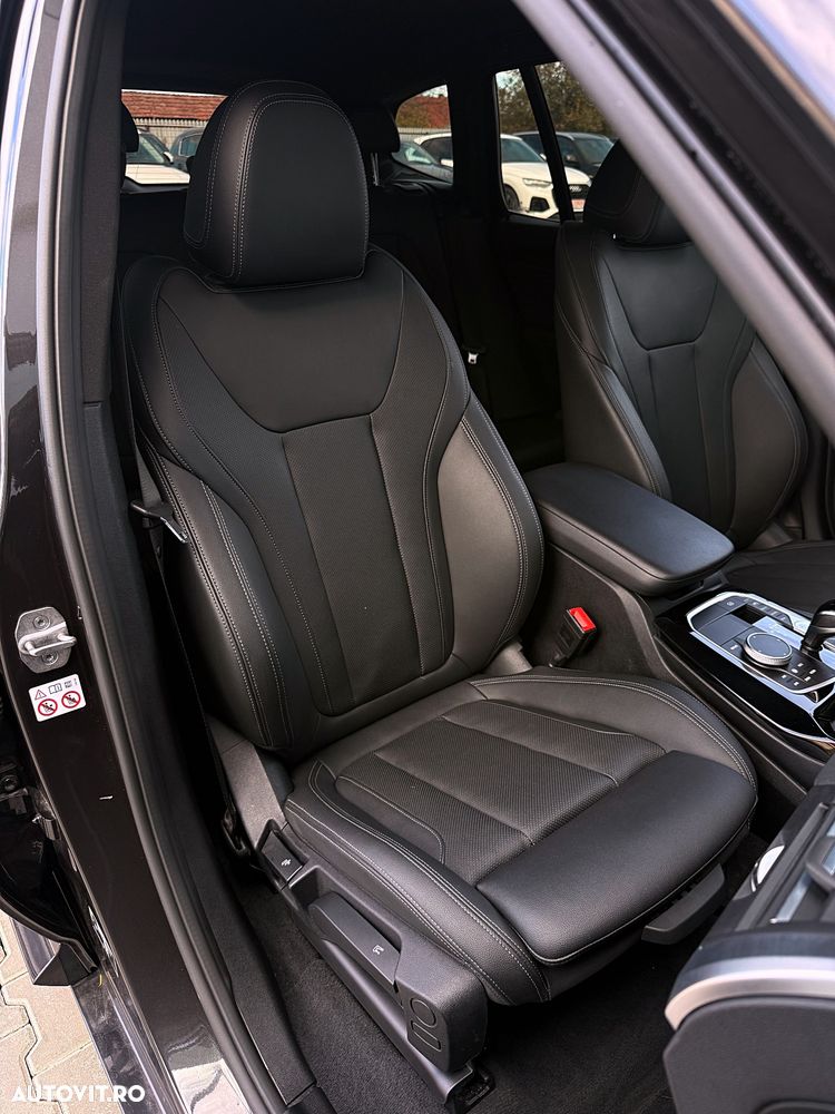 BMW X3 xDrive20d AT MHEV - 29