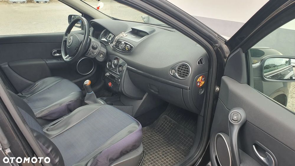 Renault Clio 1.5 dCi Extreme - 27
