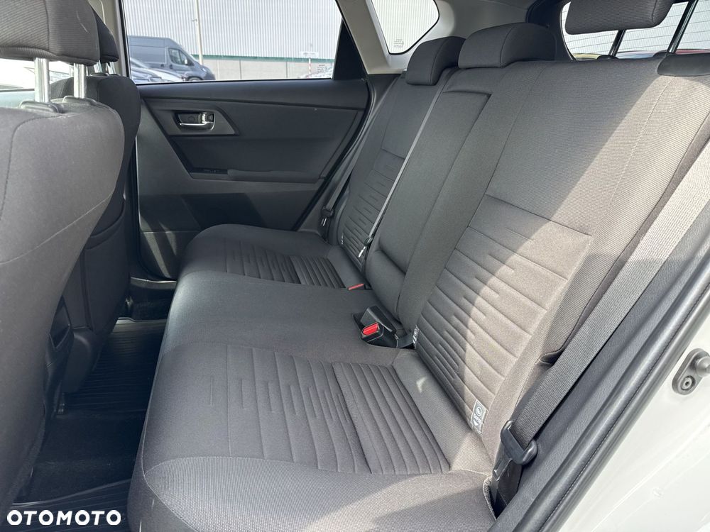 Toyota Auris - 12