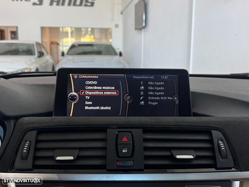 BMW 328 i Auto Pack M - 20