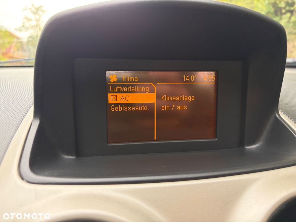 Opel Corsa 1.4 16V Cool - 22