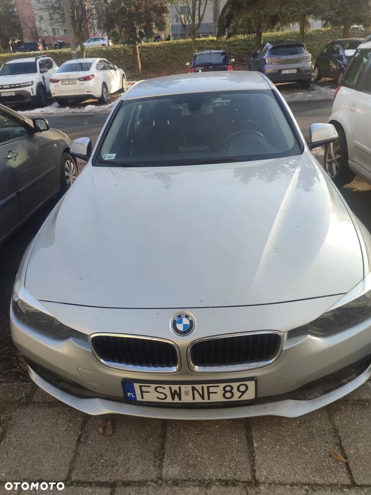 BMW Seria 3 320d - 14