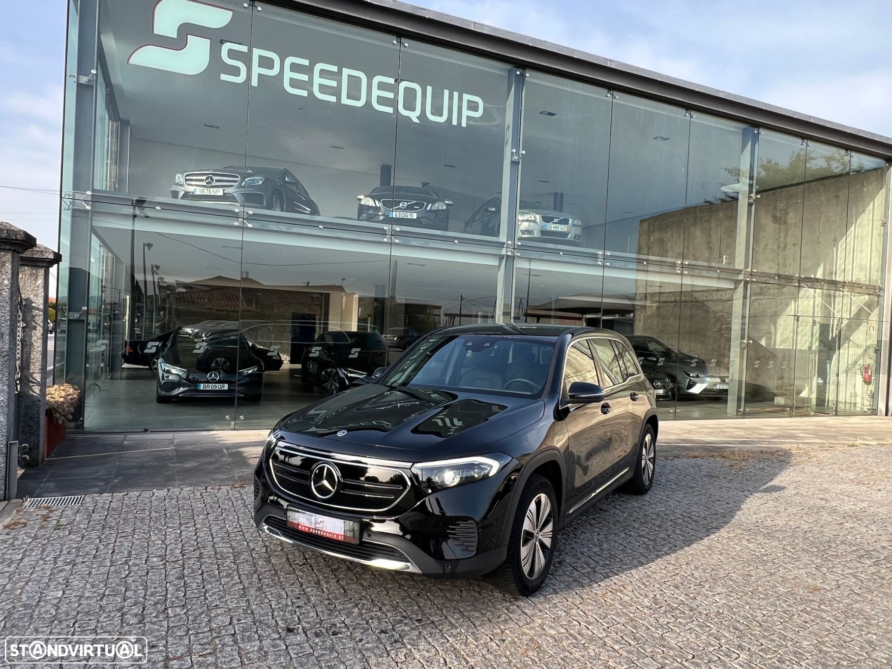 Mercedes-Benz EQB 250 Progressive - 1