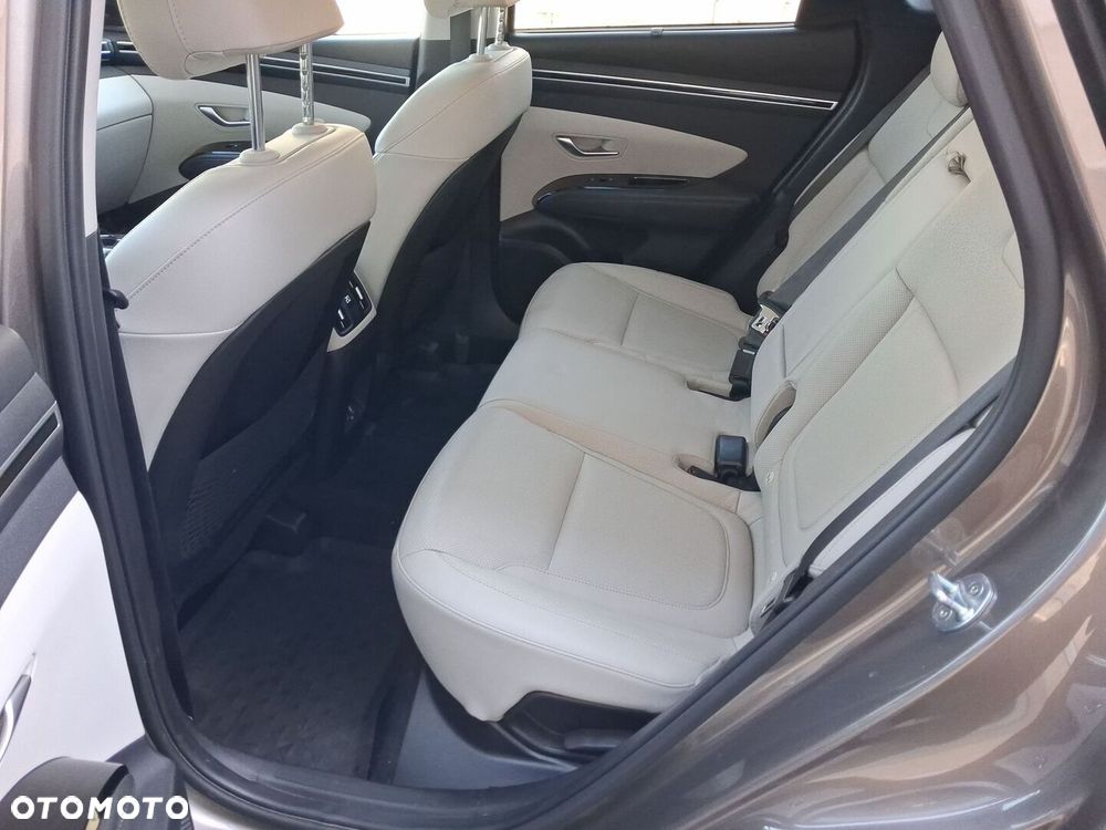 Hyundai Tucson 1.6 T-GDi 48V Smart 4WD DCT - 17