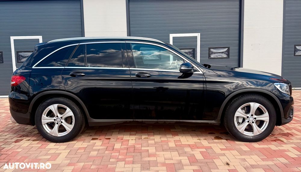 Mercedes-Benz GLC 220 d 4MATIC - 23