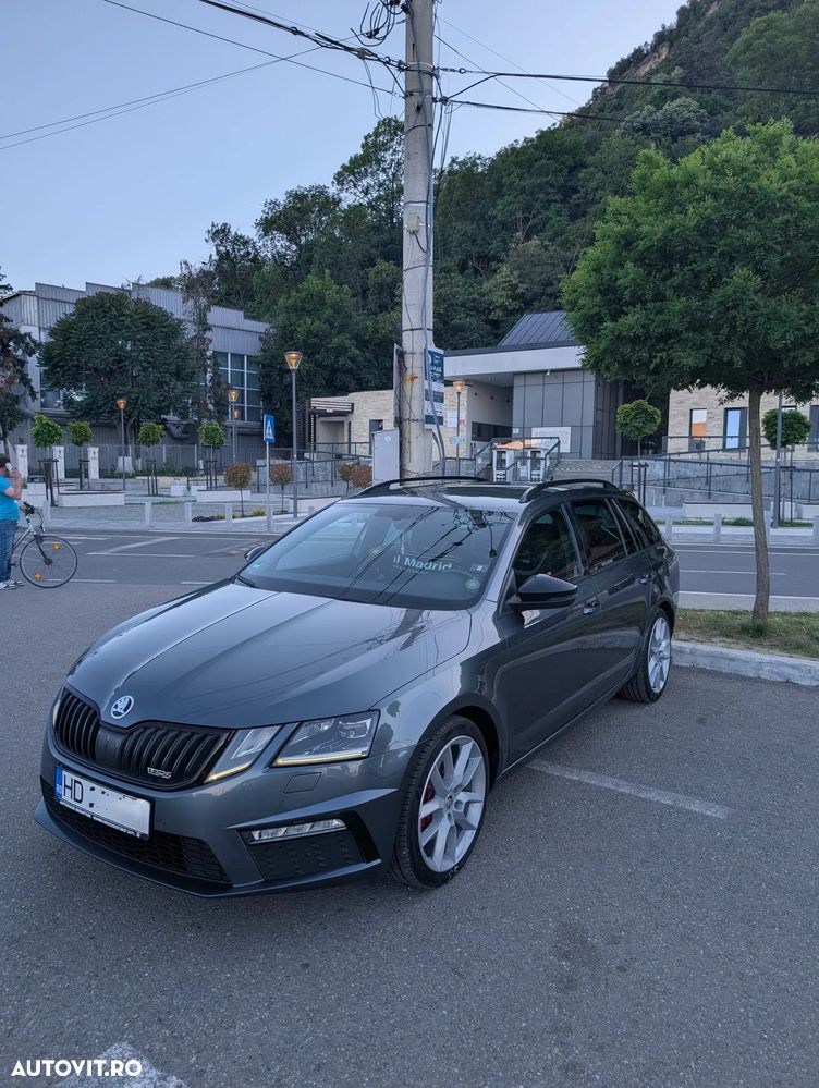 Skoda Octavia 2.0 TDI RS - 6