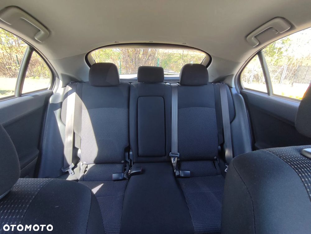 Mitsubishi Lancer 1.8 Intense - 22