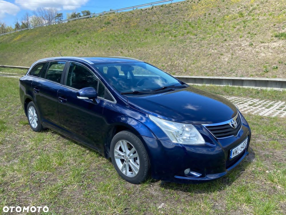 Toyota Avensis 2.0 D-4D Sol - 3