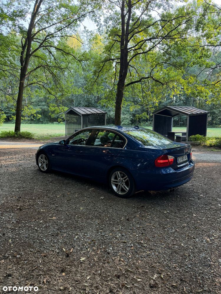 BMW Seria 3 325d - 4