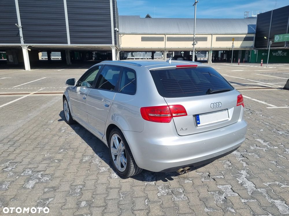 Audi A3 Sportback 2.0 TDI DPF Ambiente - 8