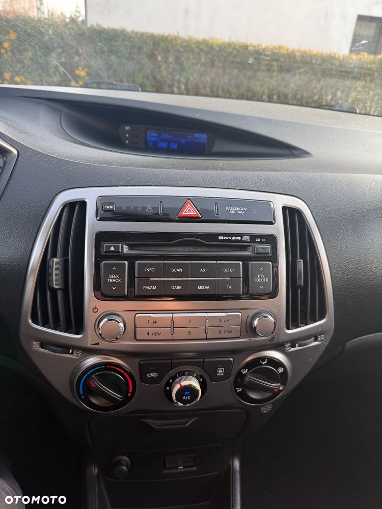 Hyundai i20 1.25 Classic + - 23