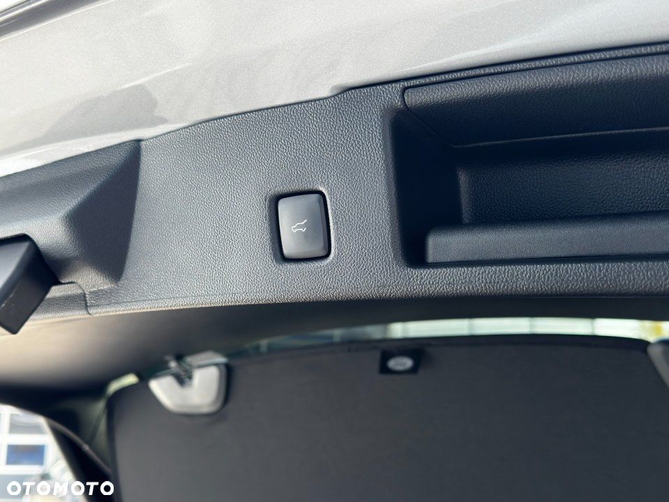 Ford Kuga - 27