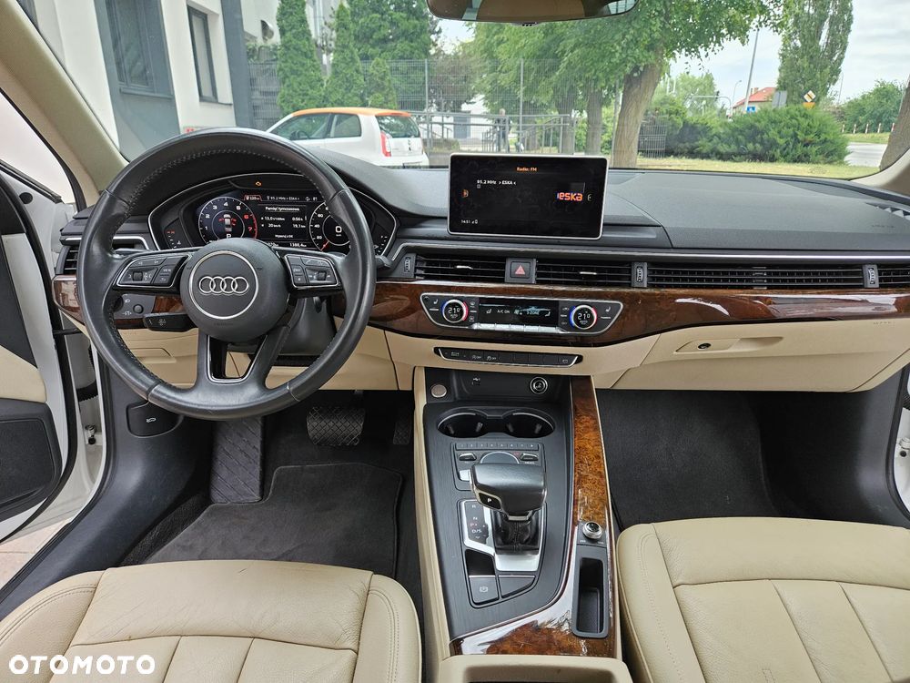 Audi A4 Limousine 2.0 TFSI ultra S tronic design - 11