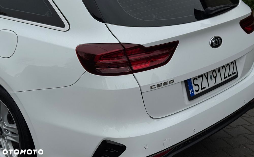 Kia Ceed 1.6 CRDi Eco-Dynamics+ (48V Mild-Hybrid) DCT7 Vision - 6