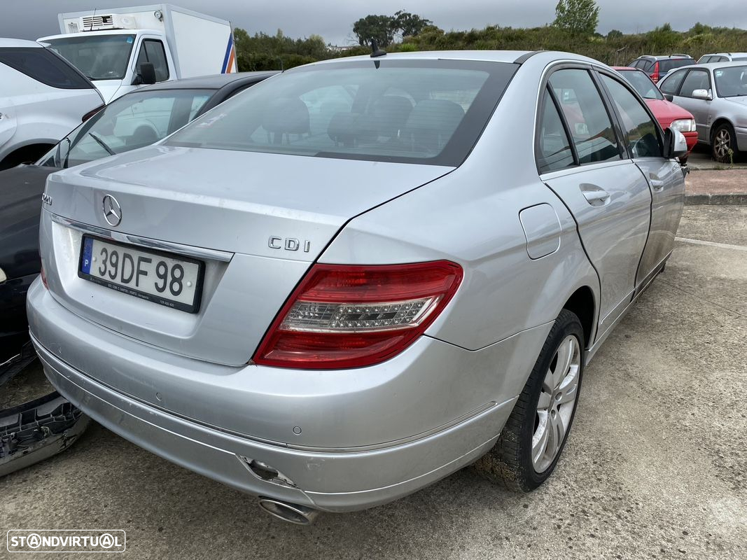 Mercedes Class C w204 4 portas para peças - 4