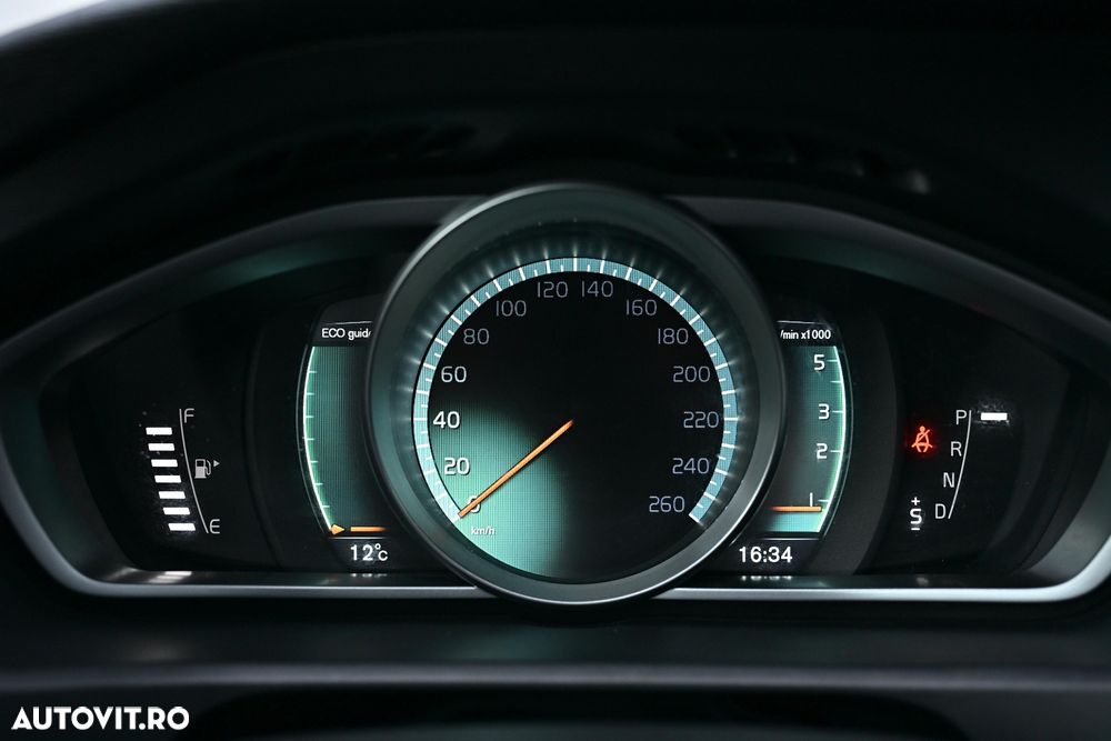 Volvo V40 D3 Geartronic - 20