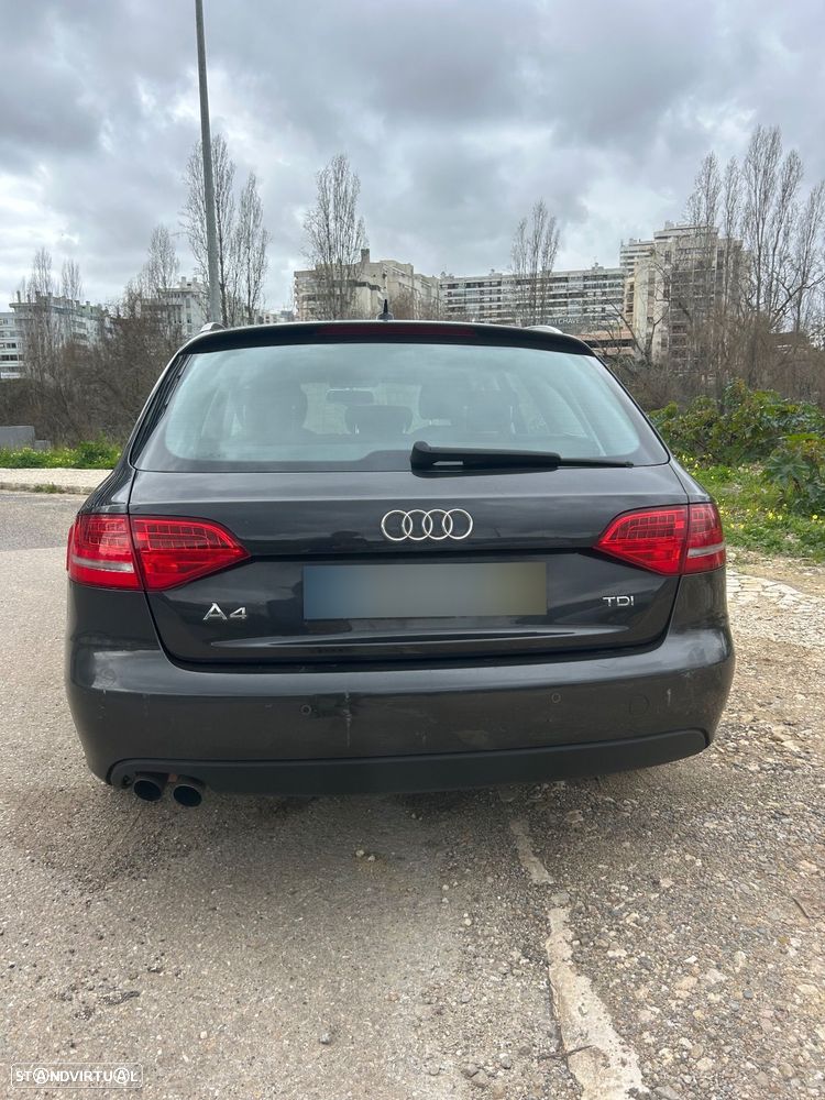 Audi A4 Avant 2.0 TDI Business Line - 11