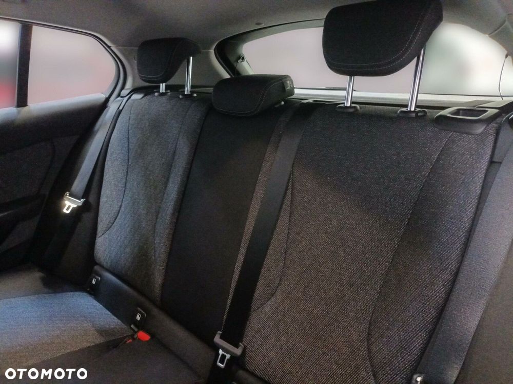 BMW Seria 1 - 16