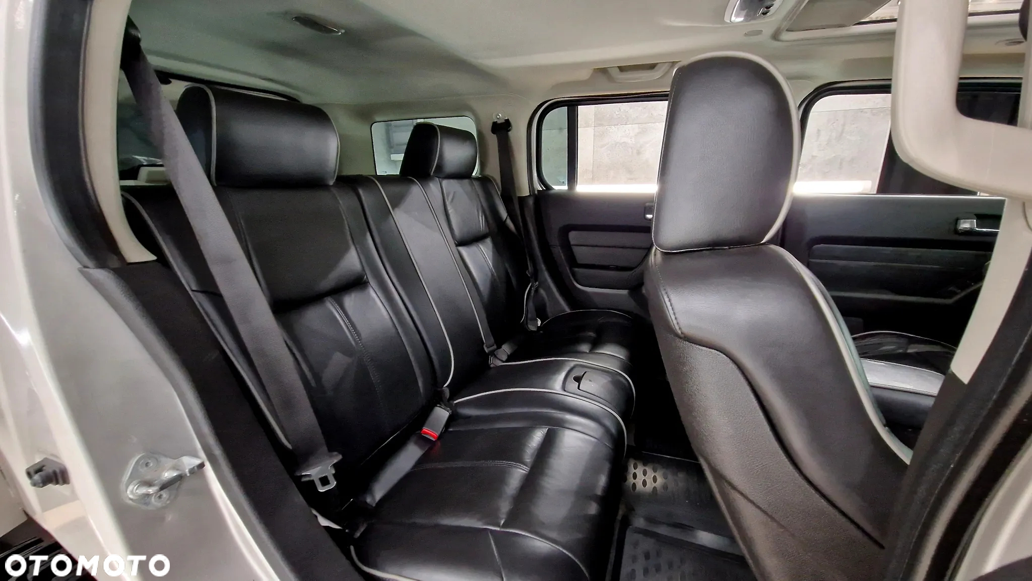 Hummer H3 Alpha - 21