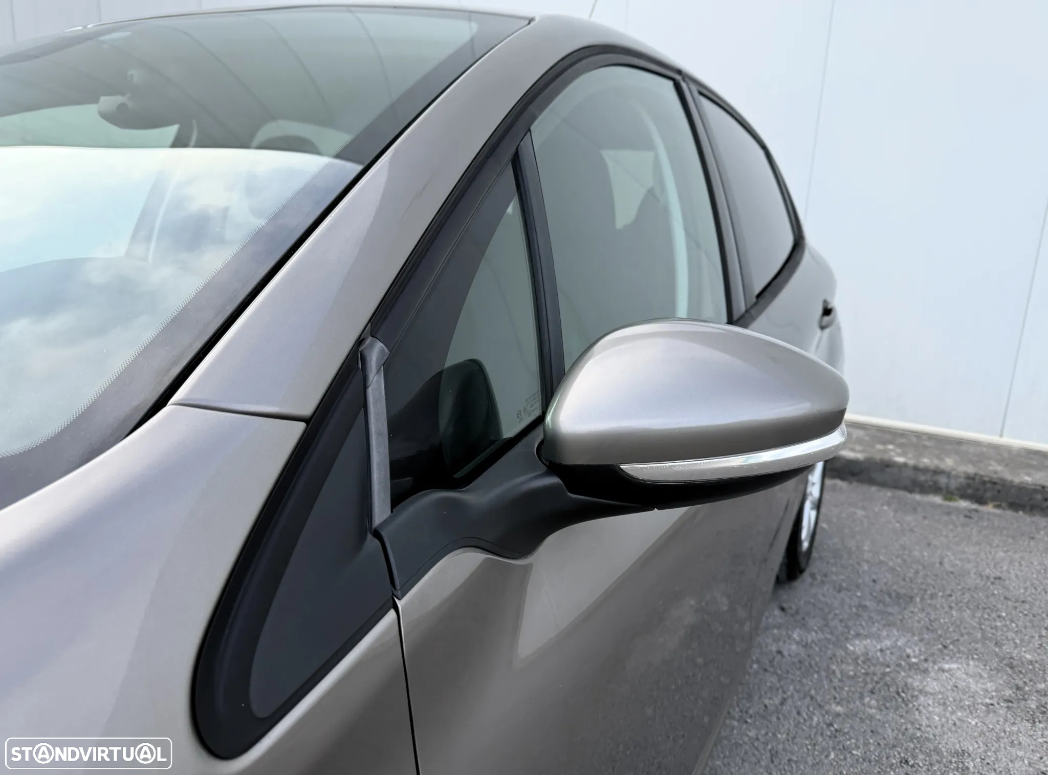 Peugeot 208 1.2 VTi Allure - 9