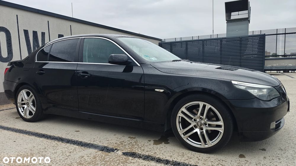 BMW Seria 5 520i - 8