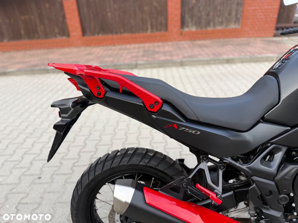 Honda Transalp - 9