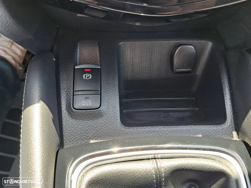 Nissan Qashqai 1.3 DIG-T N-Connecta J18 - 45