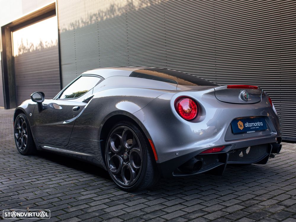 Alfa Romeo 4C 1750 TBi - 12