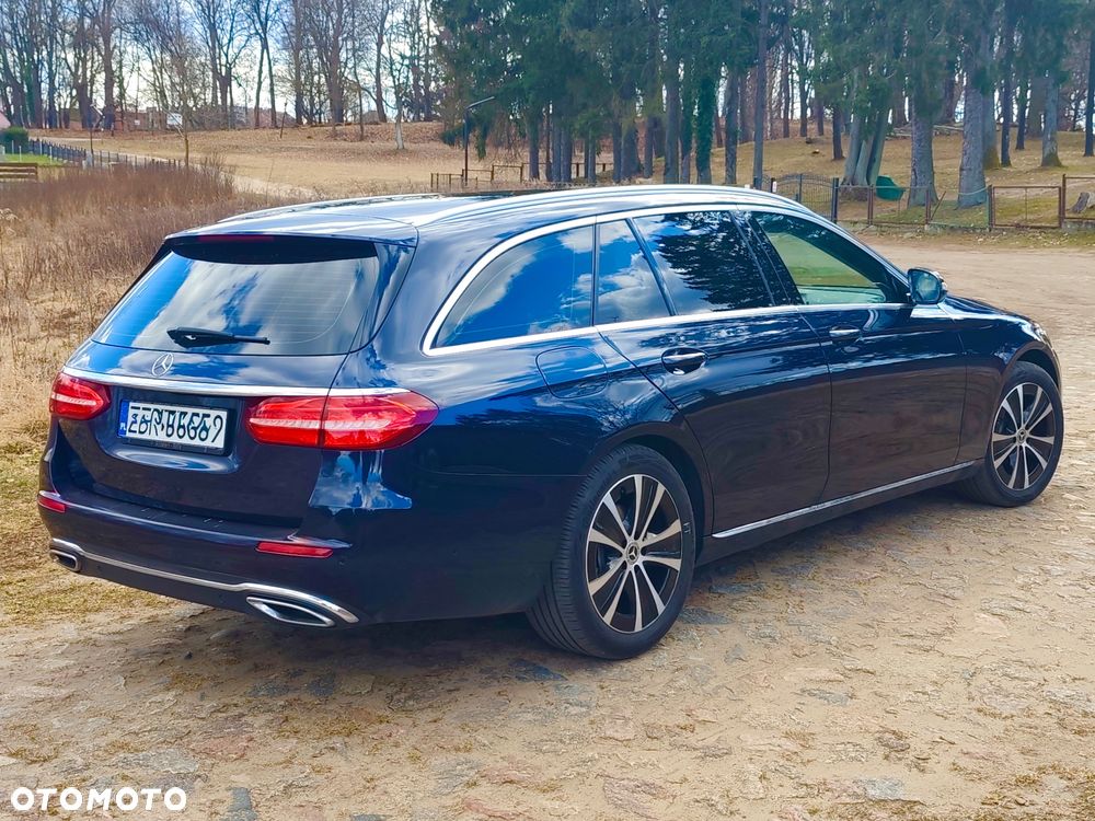 Mercedes-Benz Klasa E 220 d 9G-TRONIC - 3