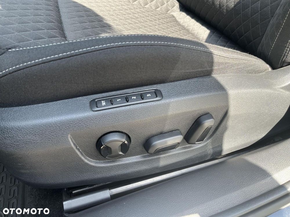 Skoda Superb 1.5 TSI Ambition DSG - 14