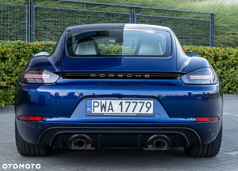 Porsche 718 Cayman - 17