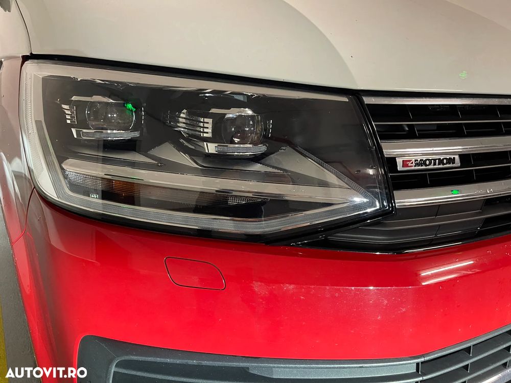 Volkswagen Caravelle T6 2.0 TDI LR Highline DSG 4M - 4