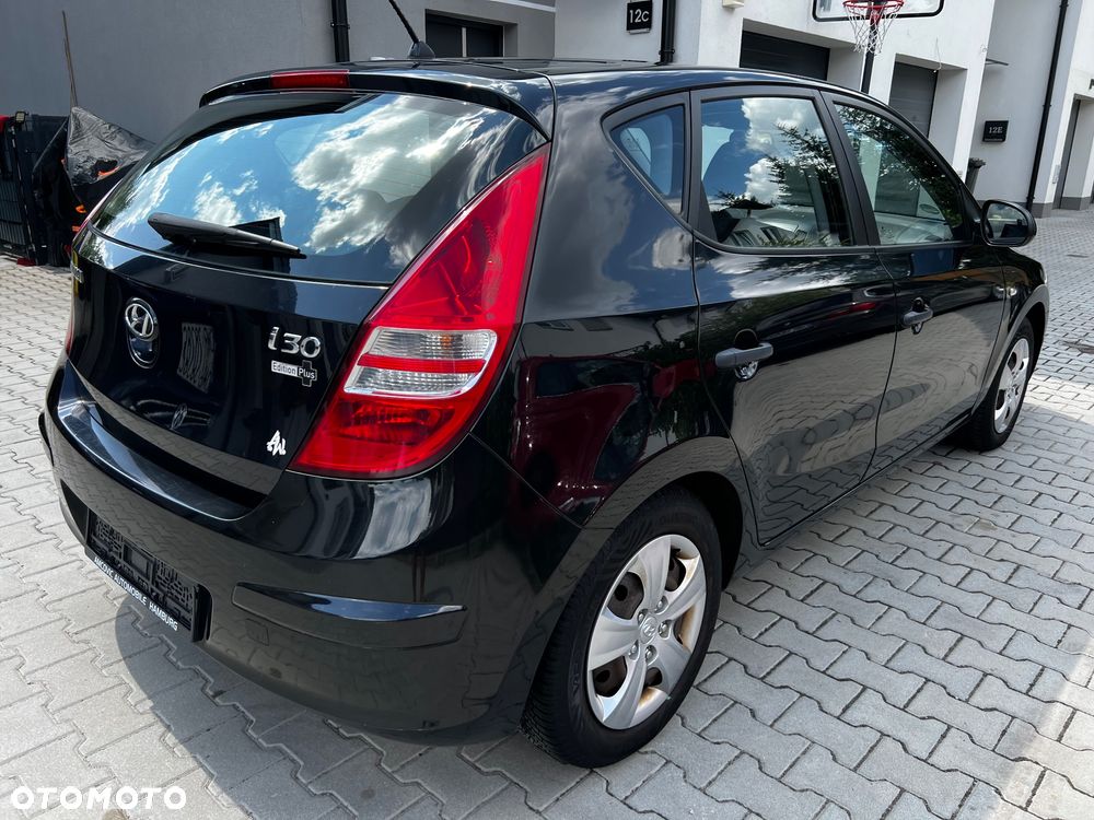 Hyundai i30 1.4 Classic + - 6