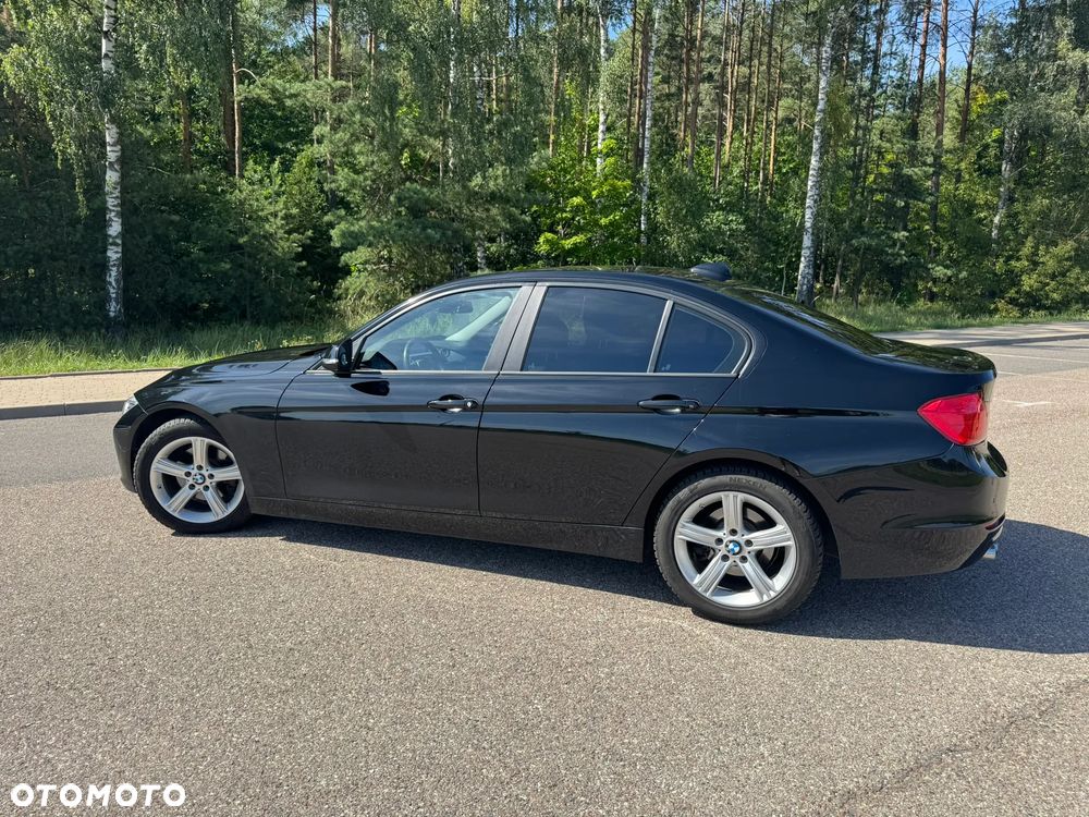 BMW Seria 3 328i - 7